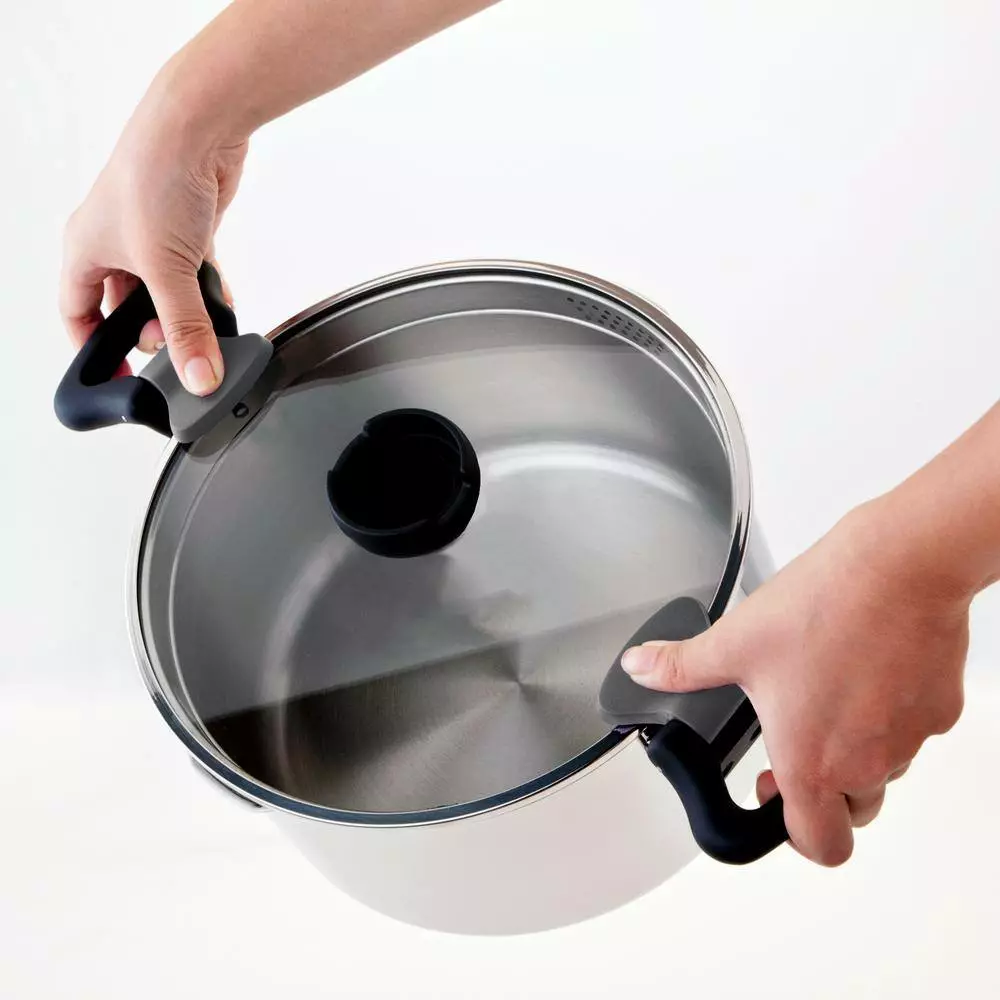 ARON 5.3 qt. Stainless Steel Stock Pot with Glass Lid by 1829 Carl Schmidt Sohn 4 ARON 5.3 qt. Stainless Steel Stock Pot with Glass Lid by 1829 Carl Schmidt Sohn - Image 2