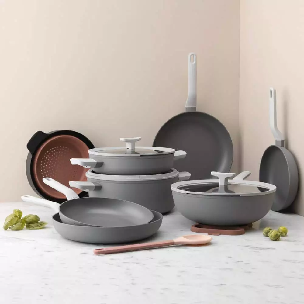 Leo 12.5 in. Aluminum Nonstick Wok in Grey with Glass Lid by BergHOFF 5 Leo 12.5 in. Aluminum Nonstick Wok in Grey with Glass Lid by BergHOFF - Image 3