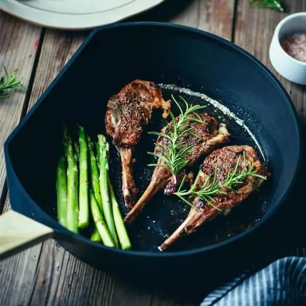 11 in. Cast Iron Skillet Nonstick Frying Pan in Black by CAMMEX 4 11 in. Cast Iron Skillet Nonstick Frying Pan in Black by CAMMEX - Image 2