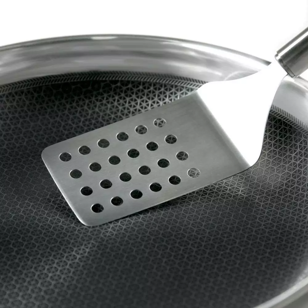 9.5 in. Hybrid Quick Release Chef's Pan in Stainless Steel by Black Cube 7 9.5 in. Hybrid Quick Release Chef's Pan in Stainless Steel by Black Cube - Image 5