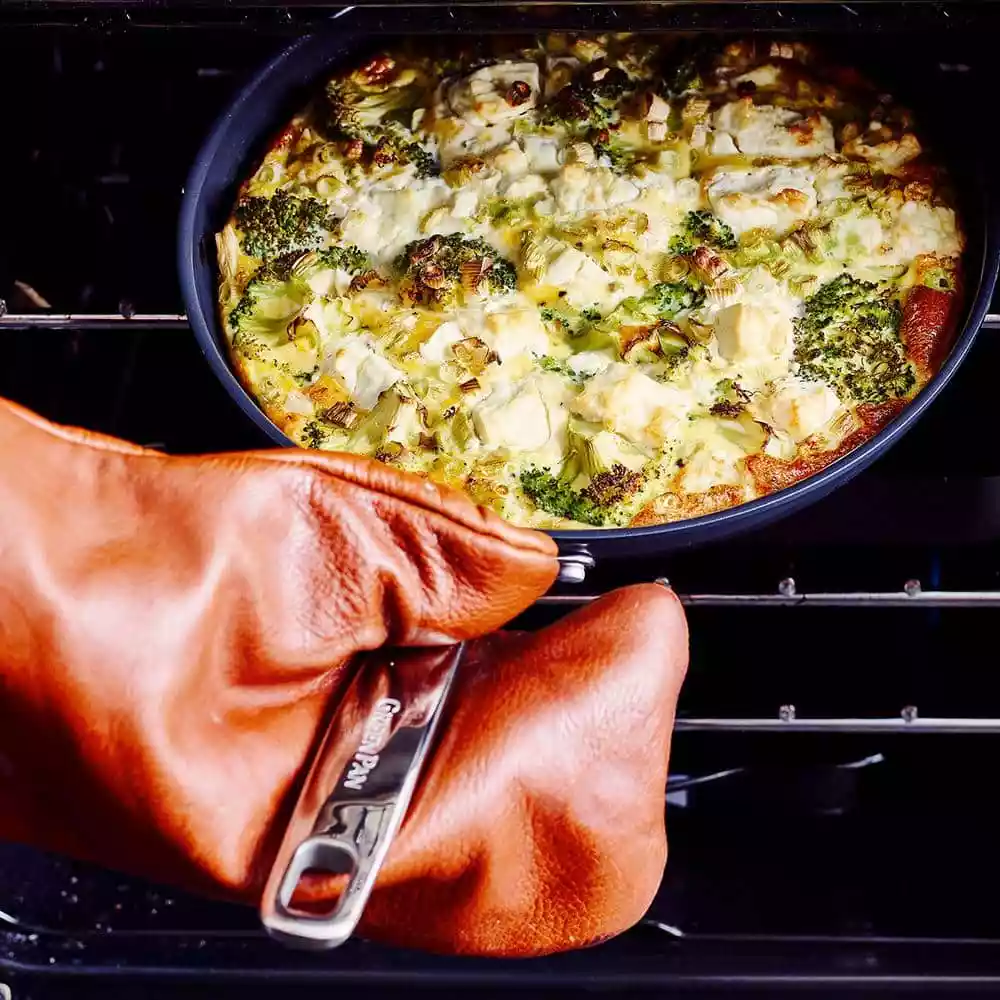 Chatham 5-Piece Black Ceramic Nonstick Cookware Set by GreenPan 5 Chatham 5-Piece Black Ceramic Nonstick Cookware Set by GreenPan - Image 3