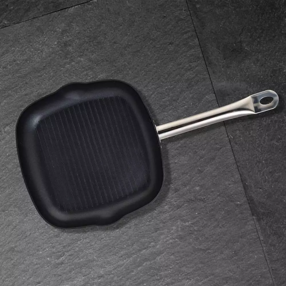 11 in. Aluminum Nonstick Grill Pan in Black by BERGNER 9 11 in. Aluminum Nonstick Grill Pan in Black by BERGNER - Image 7