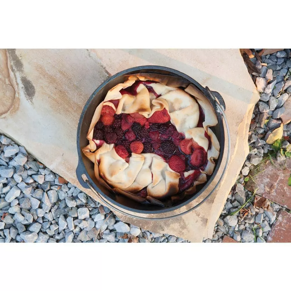 7 Qt. Cast Iron Dutch Oven with Lid and Spiral Bail Handle by Lodge 8 7 Qt. Cast Iron Dutch Oven with Lid and Spiral Bail Handle by Lodge - Image 6