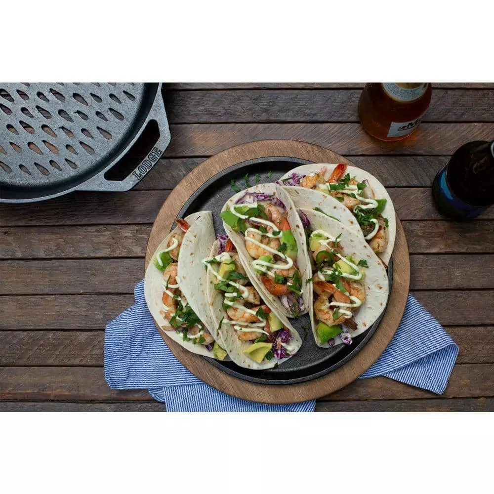 12 in. Cast Iron Dual Handle Grill Basket in Black by Lodge 7 12 in. Cast Iron Dual Handle Grill Basket in Black by Lodge - Image 5