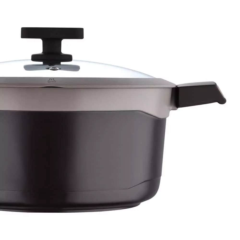 Gastro Titanium Cast Aluminum 4.8 qt. Dutch Oven with Tempered Glass by MasterPRO 6 Gastro Titanium Cast Aluminum 4.8 qt. Dutch Oven with Tempered Glass by MasterPRO - Image 4