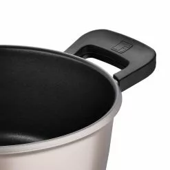 4.5 qt. Cast Aluminum Dutch Oven in Champagne with Lid by BERGNER -Cookware Sales Shop champagne dutch ovens bgus14007chp fa 1000