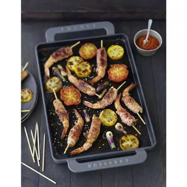 French Enameled 14 in. Rectangular Cast Iron Griddle in Caviar Grey by Chasseur 5 French Enameled 14 in. Rectangular Cast Iron Griddle in Caviar Grey by Chasseur - Image 3