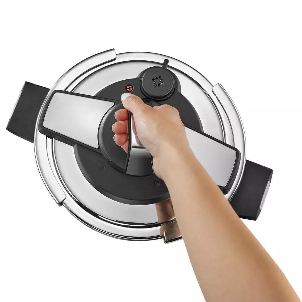 Professional Series 6 Qt. Pressure Cooker by Cuisinart 7 Professional Series 6 Qt. Pressure Cooker by Cuisinart - Image 5