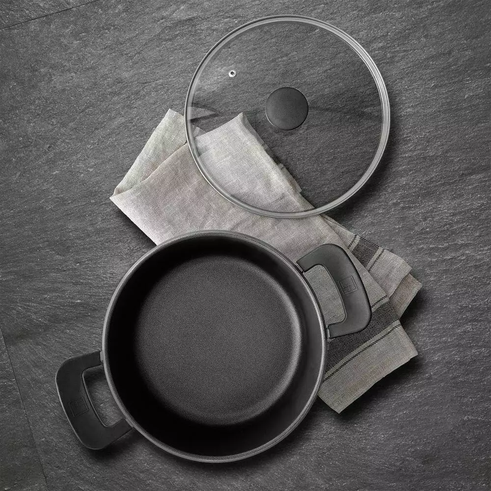 4.5 qt. Cast Aluminum Dutch Oven in Retro Gray with Lid by BERGNER 4 4.5 qt. Cast Aluminum Dutch Oven in Retro Gray with Lid by BERGNER - Image 2