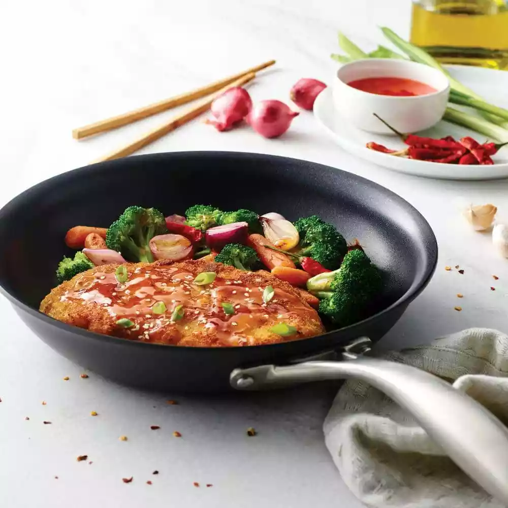 12 in. Hard-Anodized Aluminum Nonstick Frying Pan by Tramontina 5 12 in. Hard-Anodized Aluminum Nonstick Frying Pan by Tramontina - Image 3