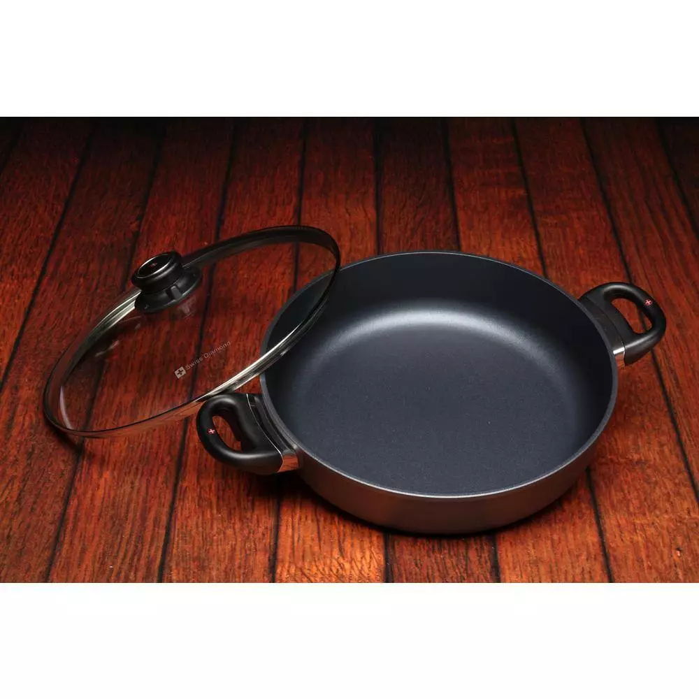 Classic Series Induction 3.7 qt. Cast Aluminum Nonstick Saute Pan in Gray with Glass Lid by Swiss Diamond 5 Classic Series Induction 3.7 qt. Cast Aluminum Nonstick Saute Pan in Gray with Glass Lid by Swiss Diamond - Image 3