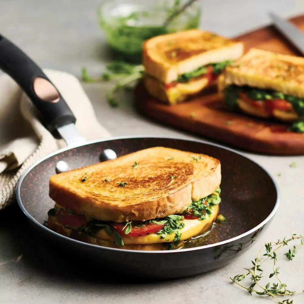 Pots and Pans 8 in. Aluminum Nonstick Frying Pan by Tramontina 4 Pots and Pans 8 in. Aluminum Nonstick Frying Pan by Tramontina - Image 2