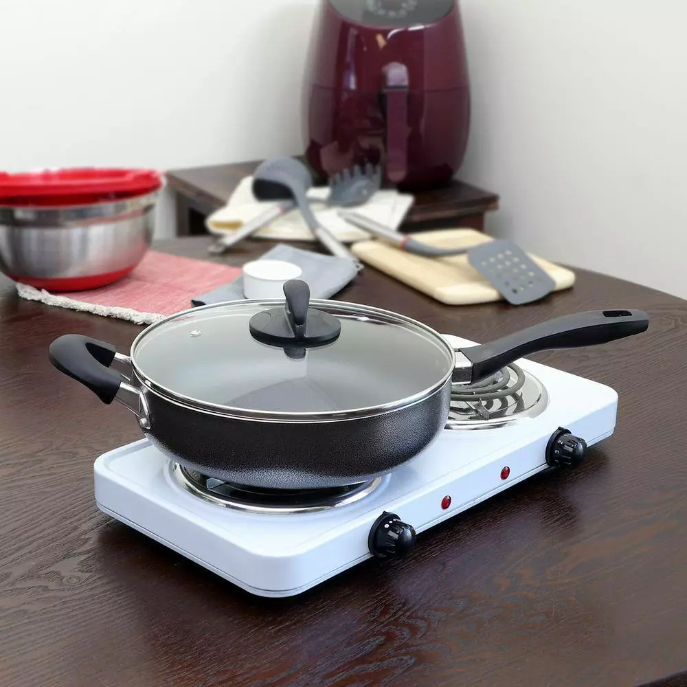 Clairborne 3 qt. Aluminum Nonstick Saute Pan in Charcoal Grey with Glass Lid by Oster 6 Clairborne 3 qt. Aluminum Nonstick Saute Pan in Charcoal Grey with Glass Lid by Oster - Image 4