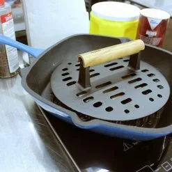 Neo 11 in. Cast Iron Grill Pan in Red with Bacon Press by BergHOFF 7 Neo 11 in. Cast Iron Grill Pan in Red with Bacon Press by BergHOFF -Cookware Sales Shop red berghoff grill pans 2211793 31 1000