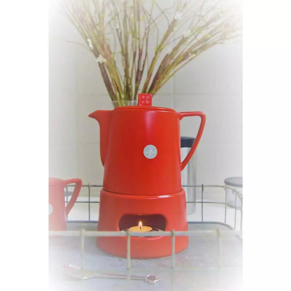 34 fl. oz. Red Lund Teapot with Warmer by Bredemeijer 5 34 fl. oz. Red Lund Teapot with Warmer by Bredemeijer - Image 3