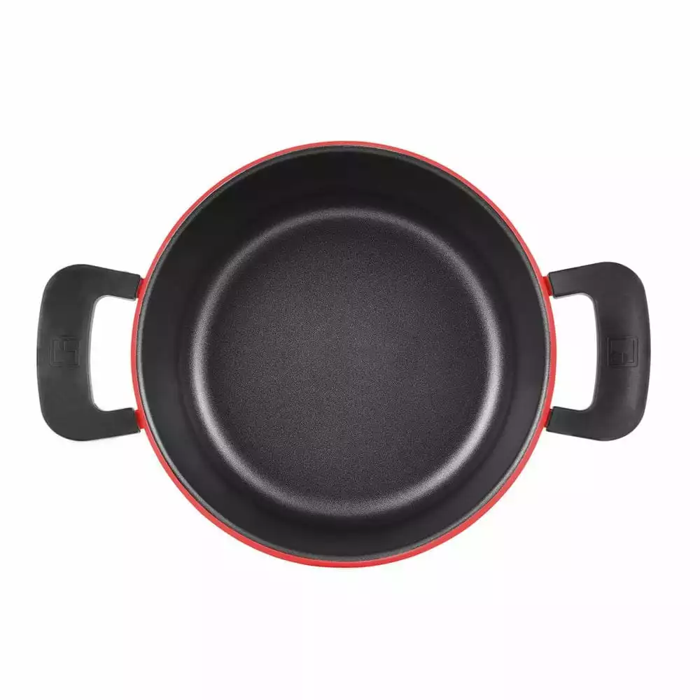 4.5 qt. Cast Aluminum Dutch Oven in Retro Red with Lid by BERGNER 6 4.5 qt. Cast Aluminum Dutch Oven in Retro Red with Lid by BERGNER - Image 4