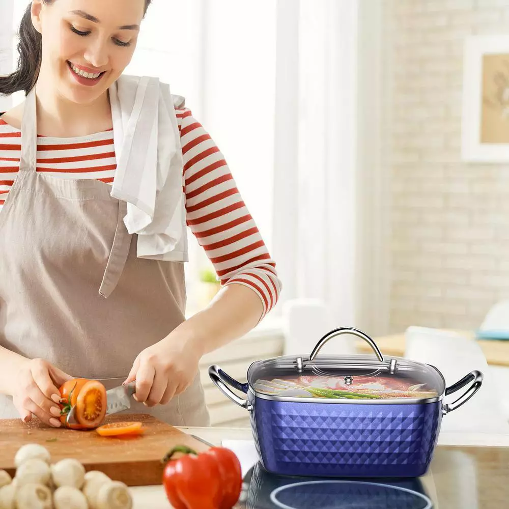 4.2 Qt. Aluminum Alloy Nonstick Sauce Pan in Blue with Lid by Rainbean 5 4.2 Qt. Aluminum Alloy Nonstick Sauce Pan in Blue with Lid by Rainbean - Image 3