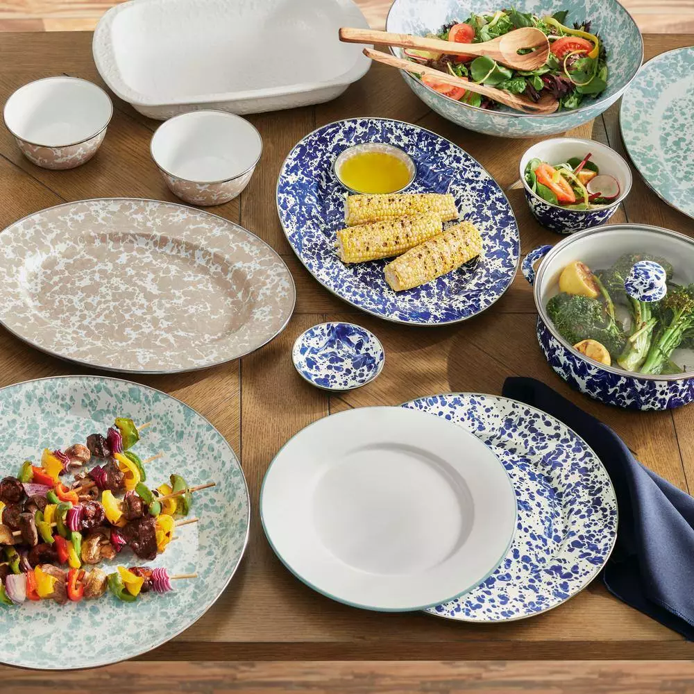 Solid White 4.5 qt. Enamelware Baking Pan by Golden Rabbit 4 Solid White 4.5 qt. Enamelware Baking Pan by Golden Rabbit - Image 2