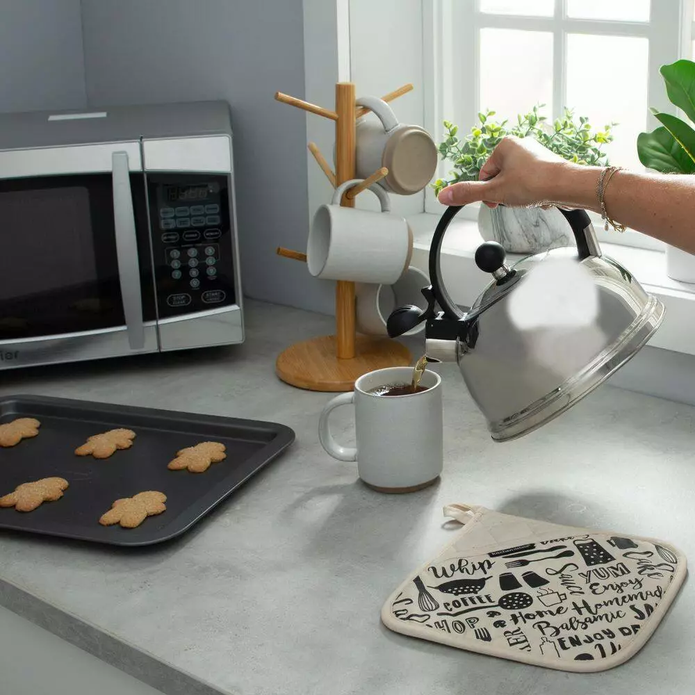 10-Cup Stainless Steel 2.5L Tea Kettle by Kitchen Details 5 10-Cup Stainless Steel 2.5L Tea Kettle by Kitchen Details - Image 3