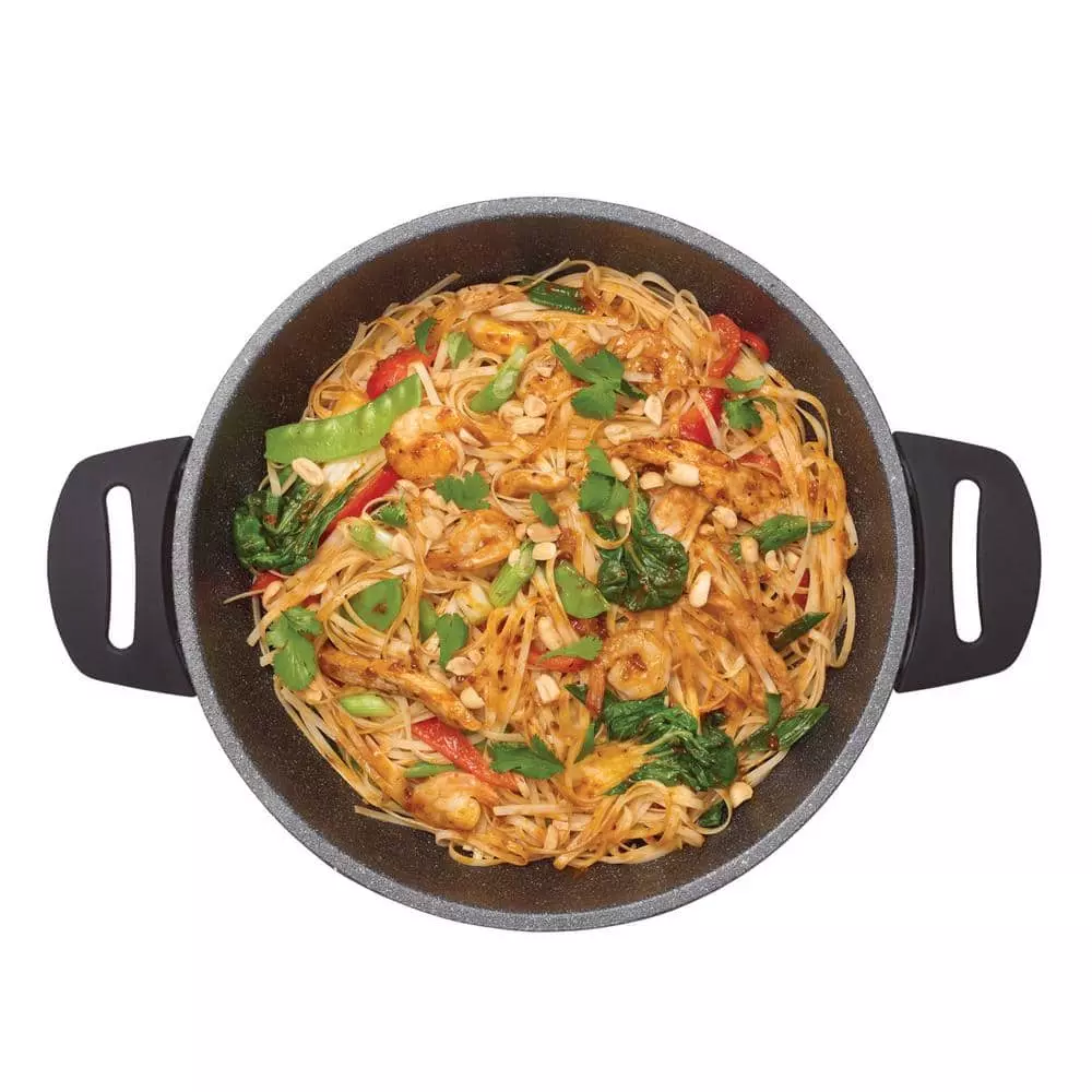 The Rock Electric Multi-Pot with Bakelite Handles by Starfrit 7 The Rock Electric Multi-Pot with Bakelite Handles by Starfrit - Image 5