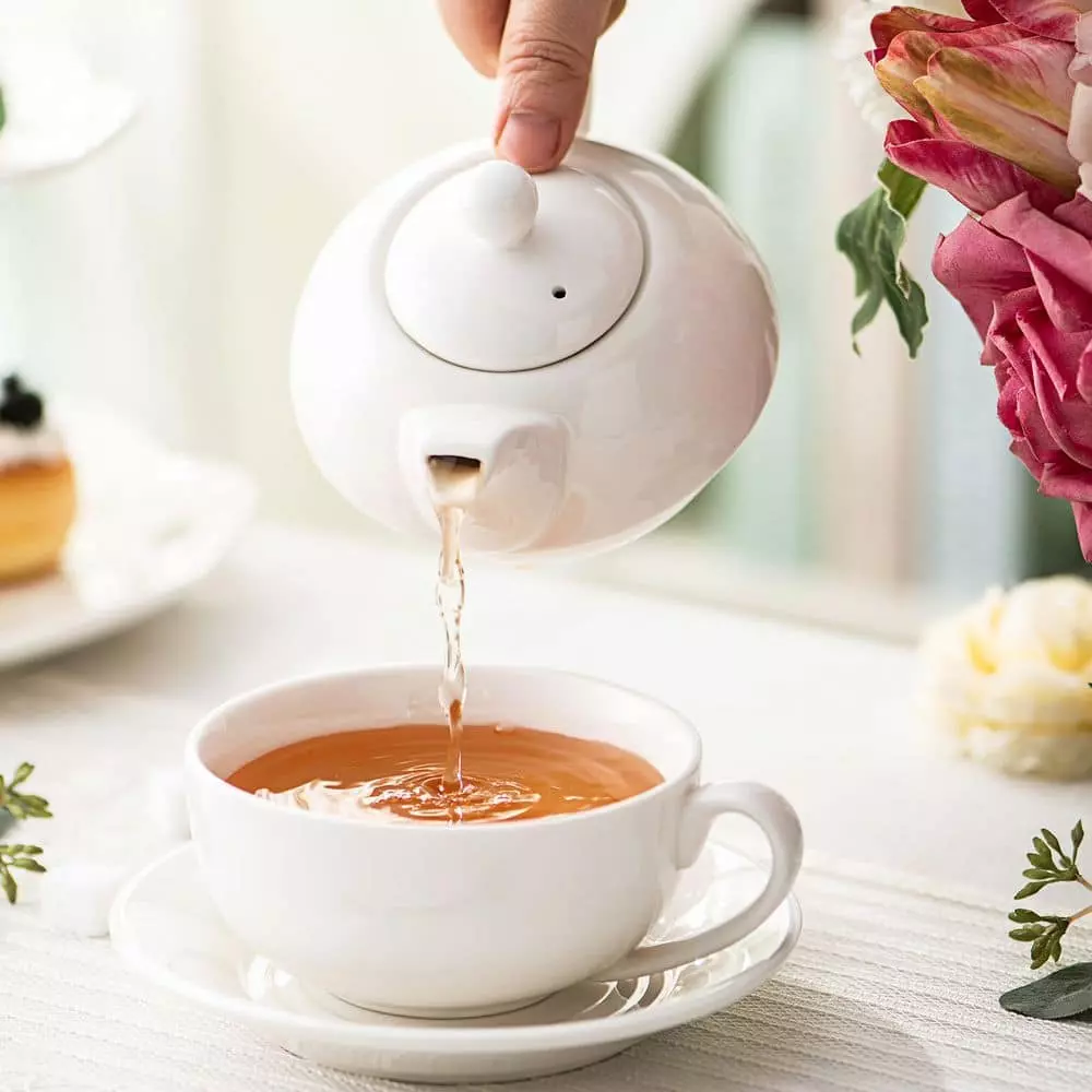 White Porcelain Teapot 11 Ounce Tea for One Set 1 Piece Teacup and Saucer by MALACASA 8 White Porcelain Teapot 11 Ounce Tea for One Set 1 Piece Teacup and Saucer by MALACASA - Image 6